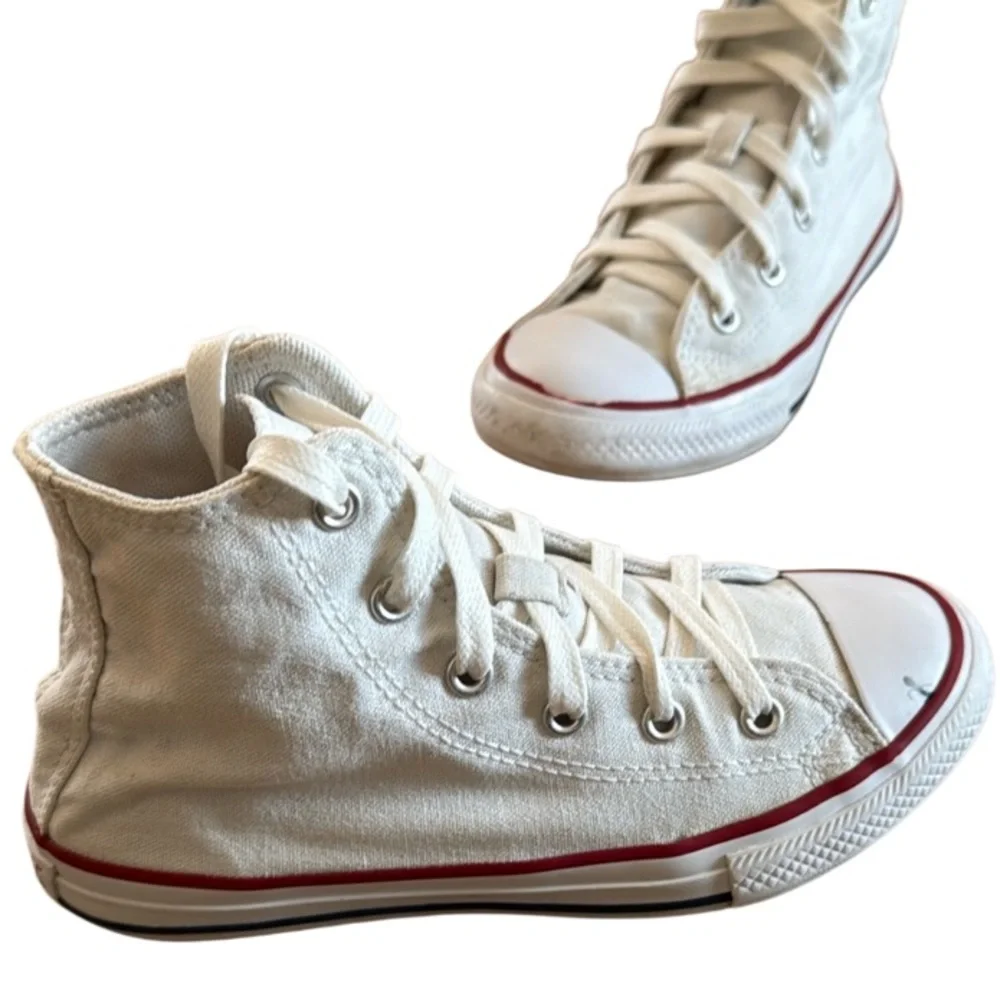 CONVERSE CHUCK TAYLOR ALL STAR YOUTH HIGH TOP WHITE SNEAKER SIZE 1